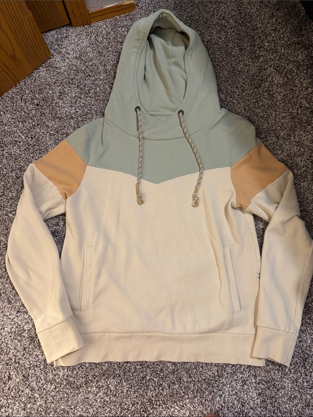 BKE Colorblock Hooded Pullover Sweatshirt in Sage, Cream & Tan
